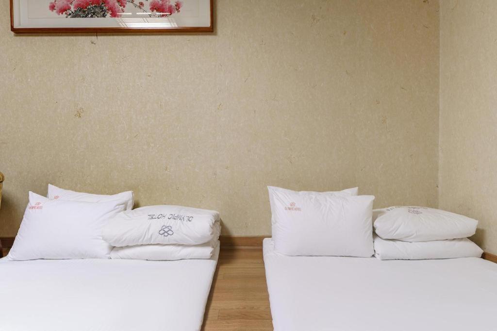 Hotel Olympic Changwon Exterior photo