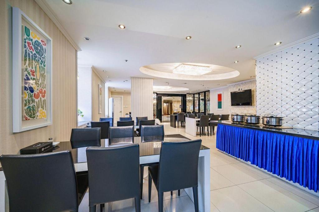Hotel Olympic Changwon Exterior photo